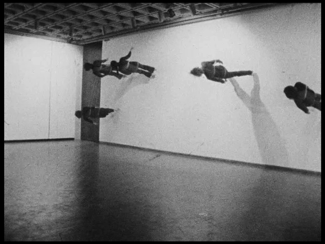 film-still "Walking on the Wall" with kind permission of Trisha Brown Dance Company and the Artistic Estate of Elaine Summers